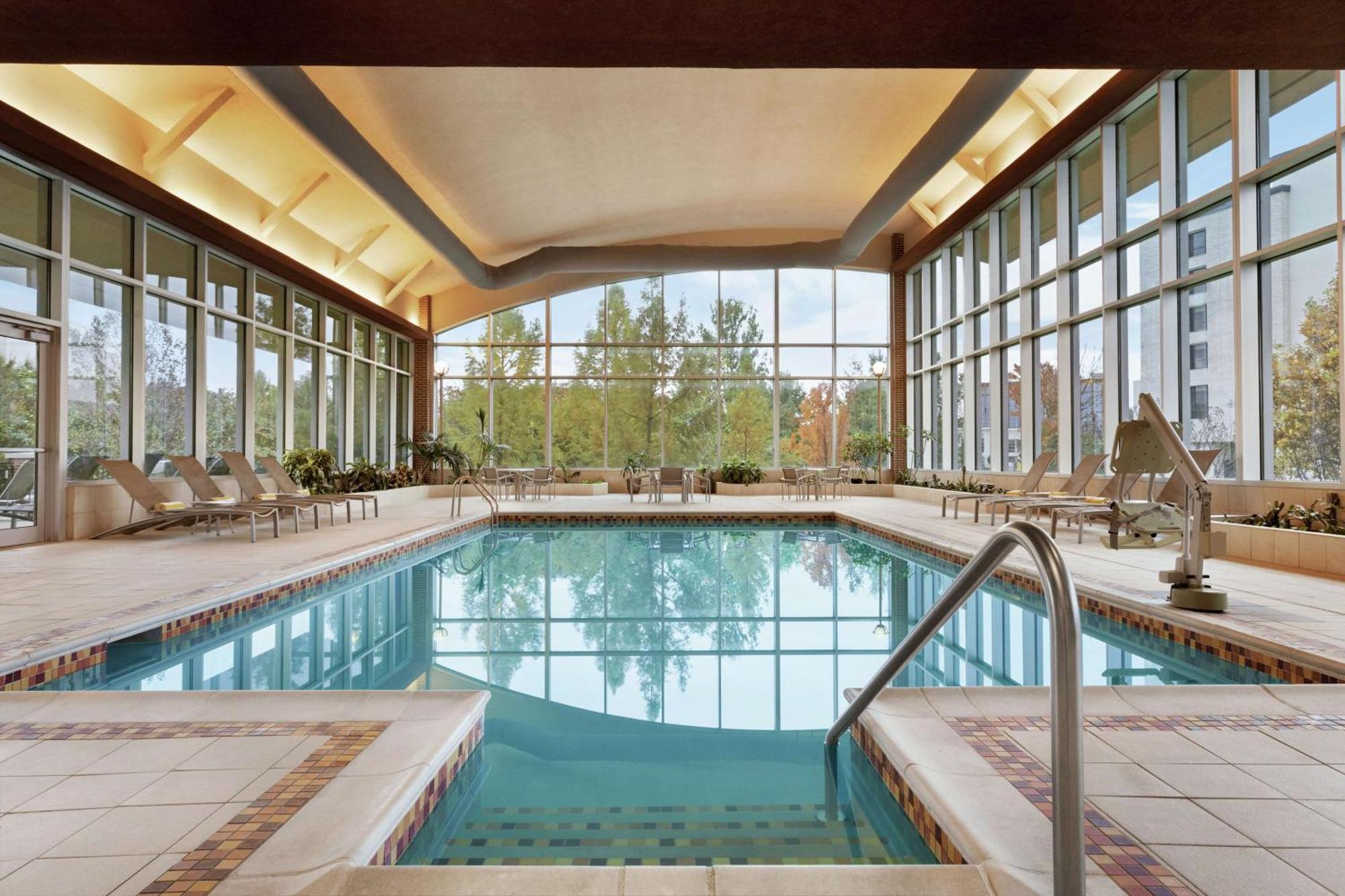 Embassy Suites Huntsville Extérieur photo