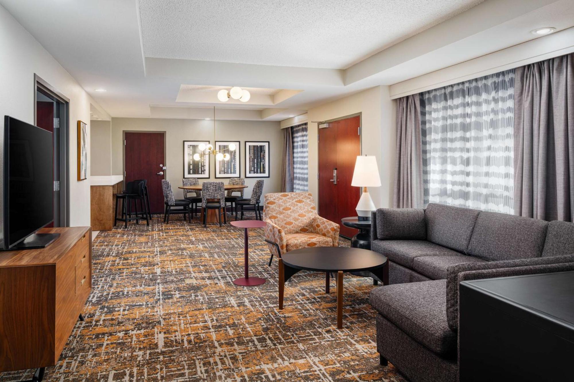 Embassy Suites Huntsville Extérieur photo